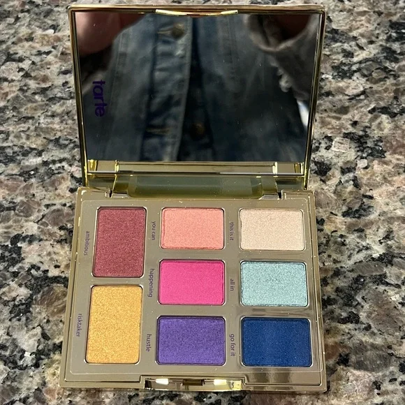 Limited Edition Tarte #remixnatural Color Collection Eyeshadow + Brush Set